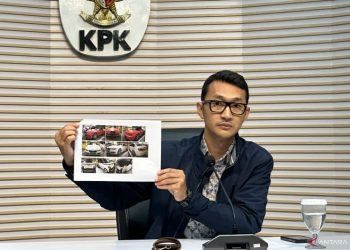 KPK Sita 8 Mobil dan 1 Motor dalam Penggeledahan Kasus Kemenaker