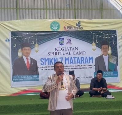 Kegiatan Spiritual Camp SMKN 7 Mataram untuk Membentuk Generasi Berakhlak Mulia