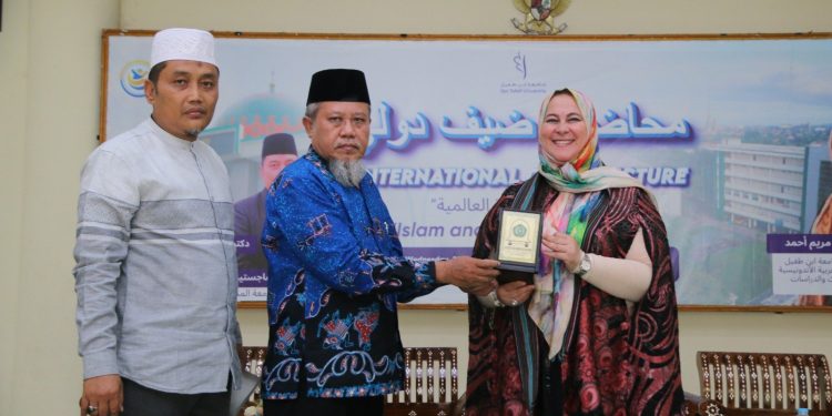 Ummat Hadirkan Prof. Mariam Ahmad, Bahas Islam dan Peradaban Masa Depan