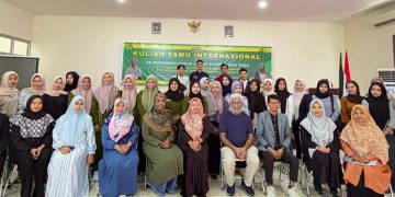 Kuliah Tamu Internasional Dorong Lulusan Manajemen Ritel Miliki Daya Saing Global