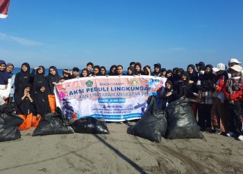 Perpisahan MAN 1 Mataram dengan Aksi Peduli Lingkungan