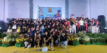 Drumband SMPN 13 Mataram Menjadi Juara Umum Swara Marching Competition 2025