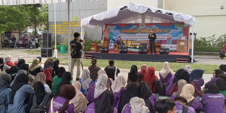 Puncak Mahasiswa Ummat Expo 2: Ummat Hadirkan Rian Fahardhi untuk Motivasi Mahasiswa Global