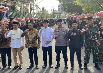 Parade Dulang Tahun Baru Islam 1447 di Lotim
