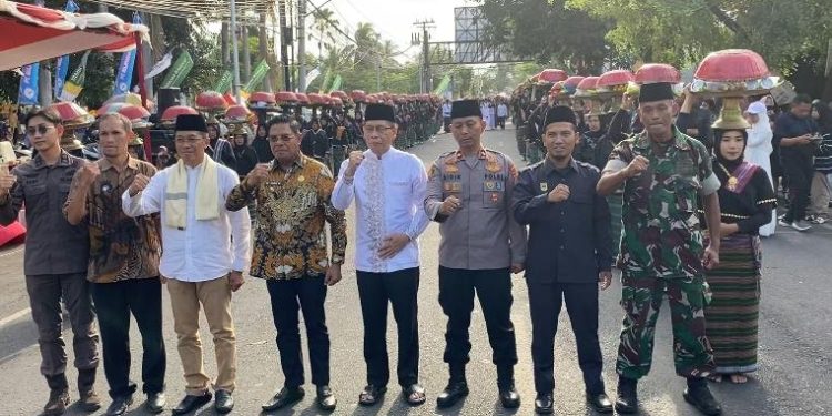Parade Dulang Tahun Baru Islam 1447 di Lotim