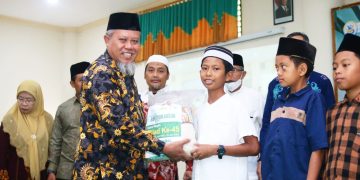 Ummat Salurkan Bantuan Sembako sebagai Ungkapan Syukur Milad Ke-45