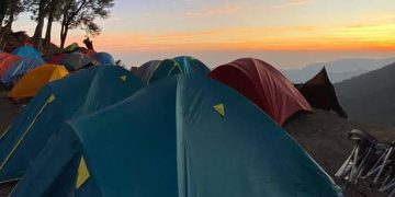 Jalur Pendakian Puncak Rinjani Sudah Dibuka Kembali