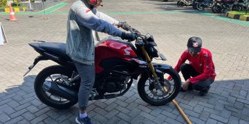 Kuasai Teknik Pengereman Kombinasi untuk Berkendara Motor Sport yang Lebih Aman