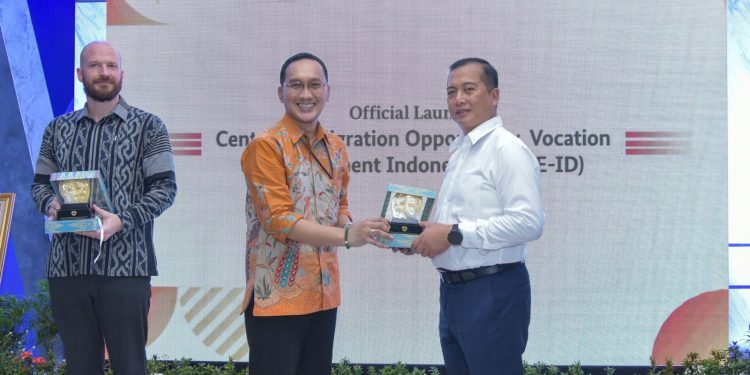 Permudah Informasi untuk Pekerja Migran, Gubernur NTB Luncurkan MOVE.ID