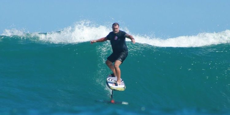 Atraksi Watersport di Pantai Kuta Mandalika Hadir dari ITDC