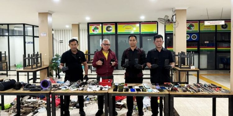 Sita Sejumlah Ponsel Saat Sidak di Lapas Cipinang oleh Ditjenpas
