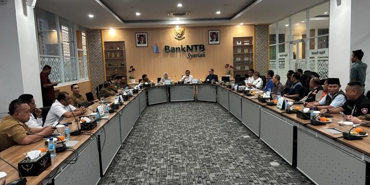 Tiga Masalah Utama Penyebab Banjir di Mataram Menurut Gubernur Iqbal