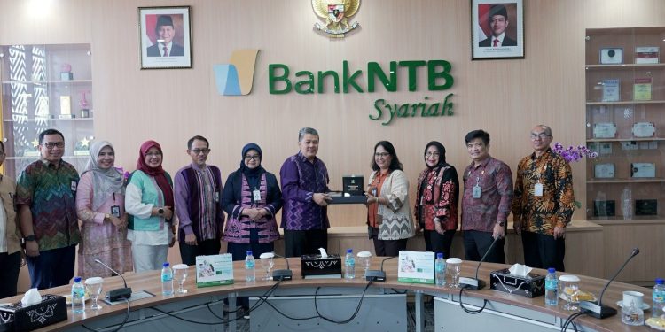 Wujudkan Pemerintahan Kolaboratif Kemenkum NTB Jalin Kerjasama dengan Bank Syariah