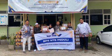 Bantuan untuk Warga Terdampak Banjir di Mataram oleh BPR NTB