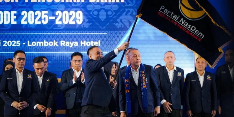 Pengurus DPW NasDem NTB Dilantik, Mori Hanafi Ditugaskan Tingkatkan Perolehan Kursi Pemilu