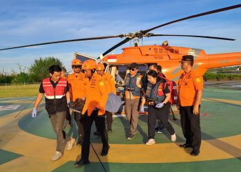 Pendaki Asing yang Terjatuh di Rinjani Berhasil Dievakuasi dengan Helikopter