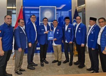 Ketua DPW PAN NTB Resmi Terima SK dari LAZ