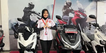 Skutik Favorit Wanita Urban di Mataram Honda Vario 125