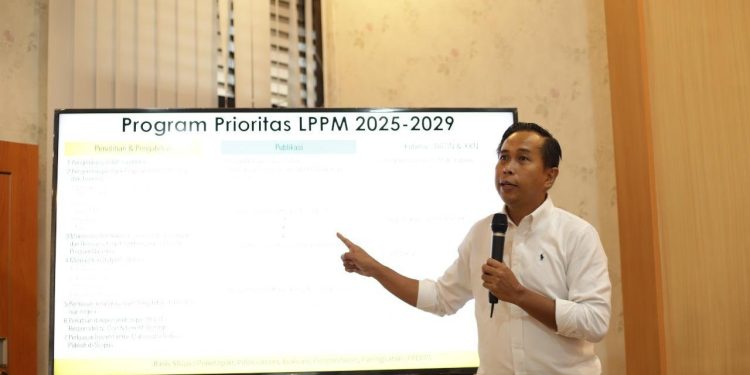 Peningkatan Kualitas Publikasi Ilmiah Melalui Terobosan Jurnal Naik Kelas oleh LPPM Unram