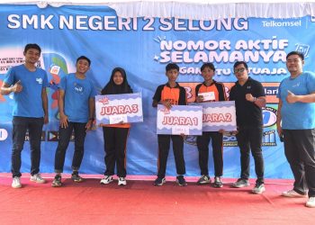 Hadirkan Semangat Digital untuk Generasi Muda, Event by.U’r Side di SMKN 2 Selong
