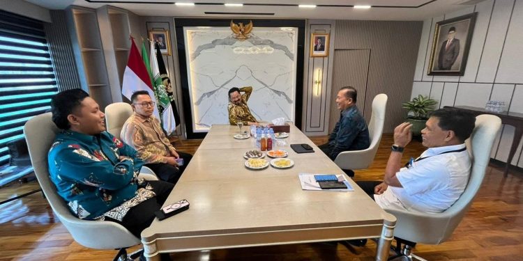 Lombok Pusat Penerbangan Nasional untuk Indonesia