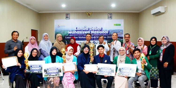Final Lomba Debat Nasional 2025 dihelat oleh Ummat