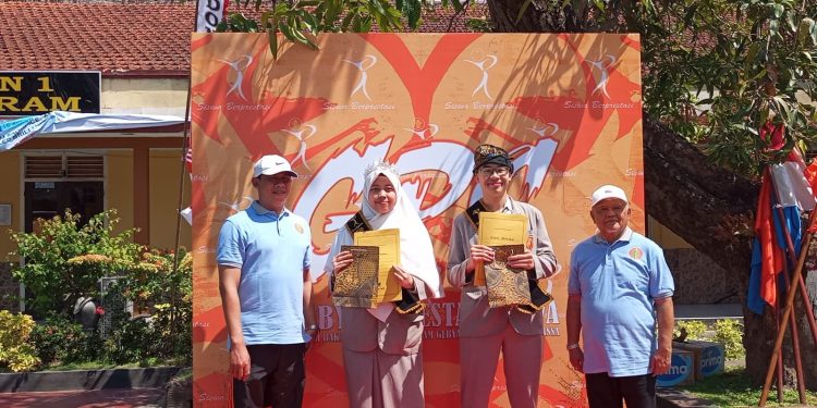 Apresiasi Siswa Berprestasi Gelar Gebyar Prestasi di SMAN 1 Mataram