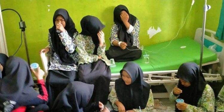 Kepala Sekolah MTsN 2 Empang Akui Gejala Keracunan MBG Sejak Selasa