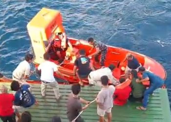 Penumpang Kapal Padangbai-Lembar yang Terjun Berhasil Diselamatkan