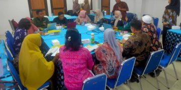 Sinergi FKIP dengan MGMP Bahasa Inggris SMP Mataram
