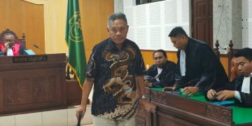 Mantan Bupati Lobar Divonis 6 Tahun Penjara dalam Kasus LCC