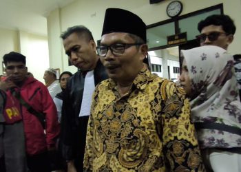 Mantan Sekda NTB Rosiady Sayuti Dijatuhi Hukuman 8 Tahun Penjara