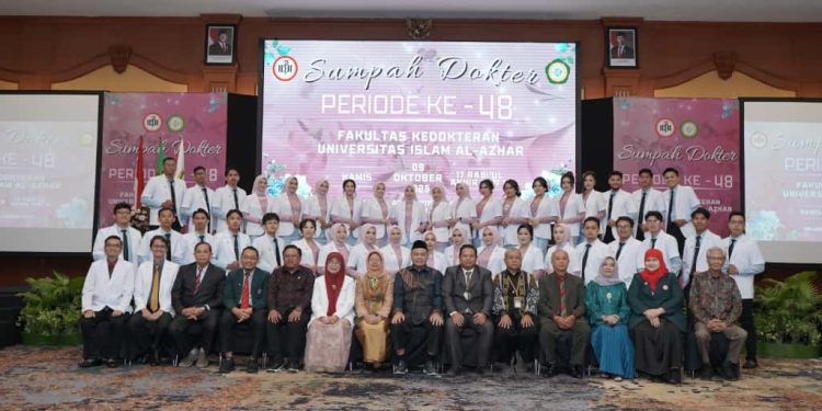 Sumpah Dokter Ke-48 FK Unizar Dihadiri Banyak Peserta