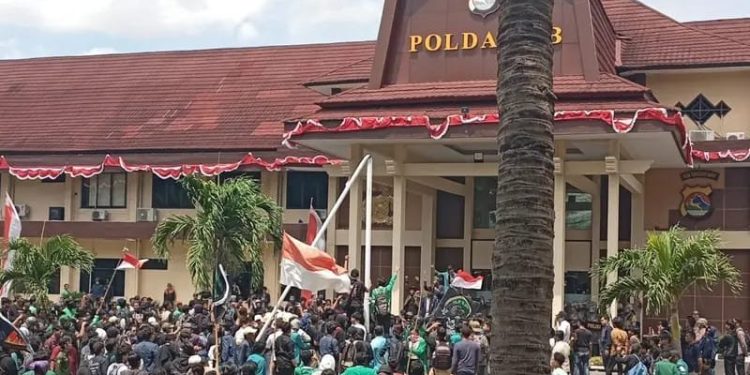Tersangka Perusakan Mapolda NTB Kini Ditahan di Lapas Kuripan