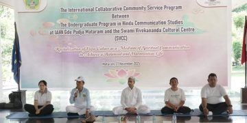 Pengabdian Internasional Yoga oleh IAHN Gde Pudja Mataram