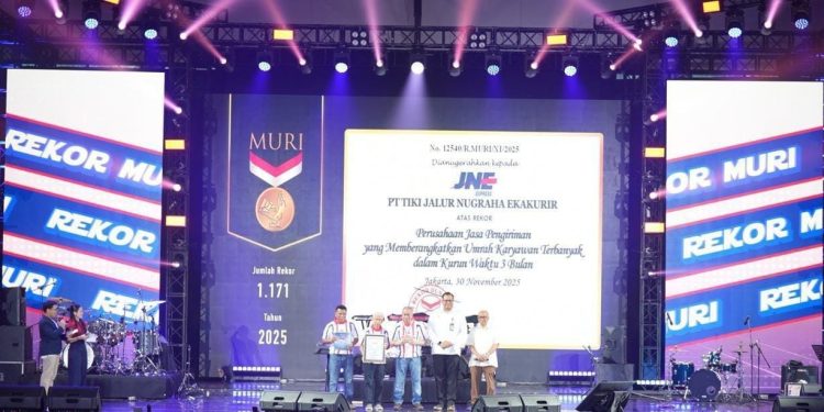Perayaan 35 Tahun dengan Tema Bergerak Bersama di GBK Basket Hall