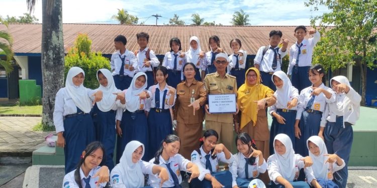 1.430 Siswa SMPN 7 Mataram Galang Kepedulian untuk Korban Bencana Sumatra