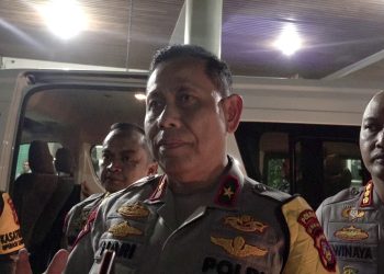 Polisi Melaksanakan Patroli Keamanan Malam Natal di Mataram