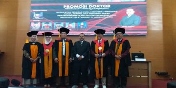 Dosen Ummat Raih Gelar Doktor melalui Disertasi Sepanjang 1.738 Halaman