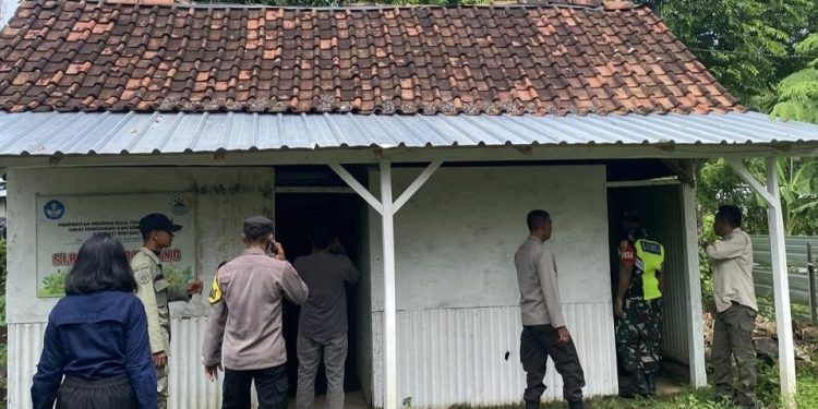 Kejari Bima Geledah Tiga Sekolah SLB untuk Selidiki Dugaan Korupsi Dana BOS