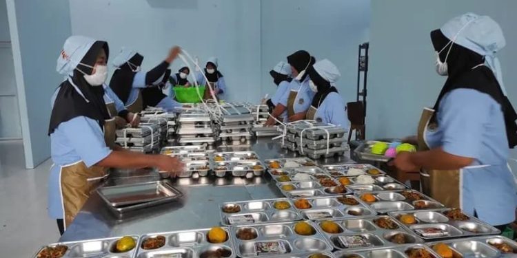 Penyaluran MBG Disesuaikan Selama Bulan Puasa agar Tepat Sasaran